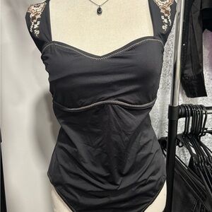 Anne Cole Black and Cream Embroidered Top